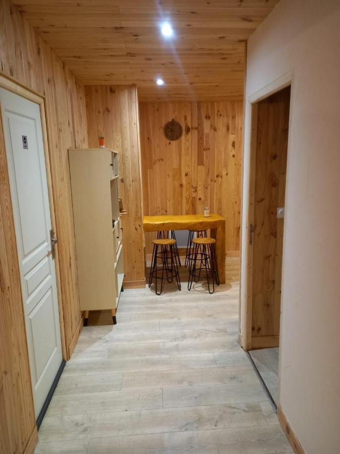 Gite L'Enclos O Rendez-Vous Roquefeuil-Pays De Sault- Avec Jardin Extérieur photo