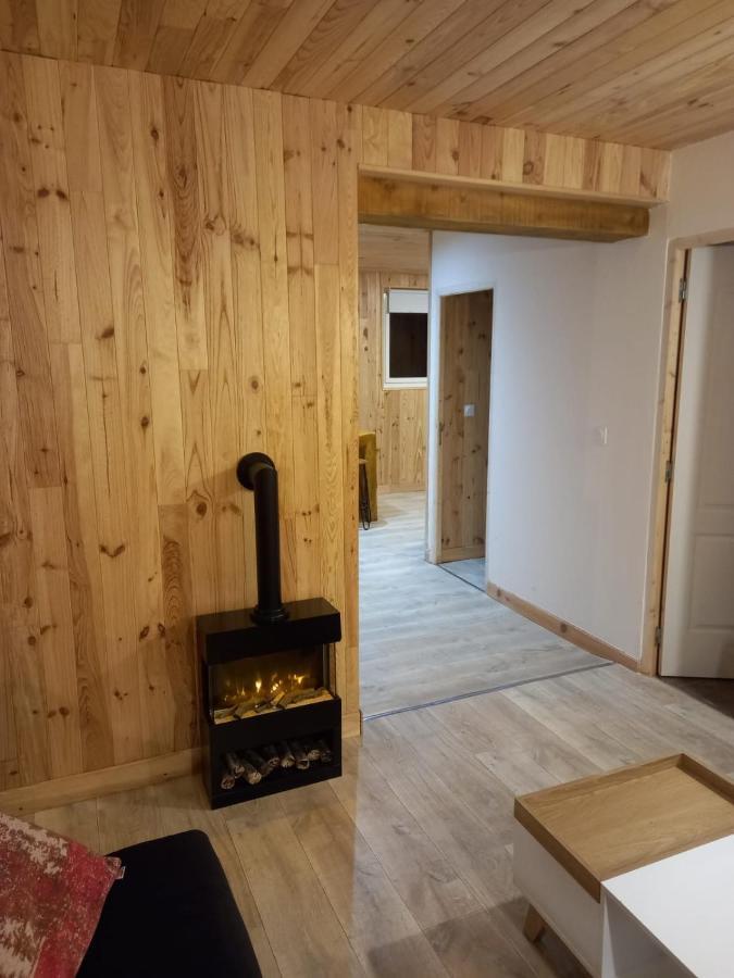 Gite L'Enclos O Rendez-Vous Roquefeuil-Pays De Sault- Avec Jardin Extérieur photo